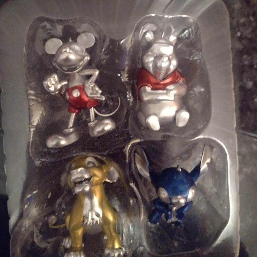 2023 Disney Hallmark 100 years of wonder ornament set